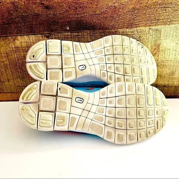 Nike Kids Free 5.0 Express GS Running Shoes - Picture 9 of 9